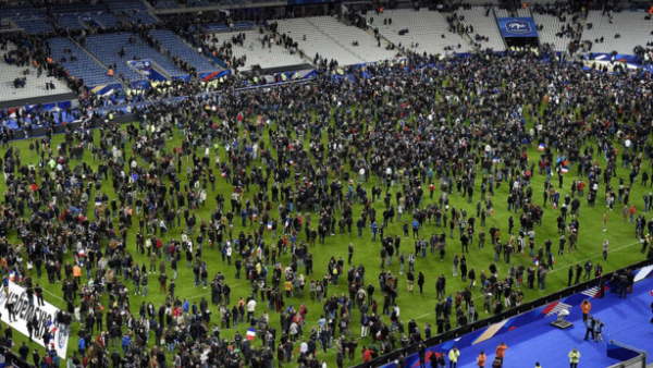 A security guard at the Stade de France stopped a suicide bomber from entering, but the Internet is confused as to who the hero really is. (Twitter)