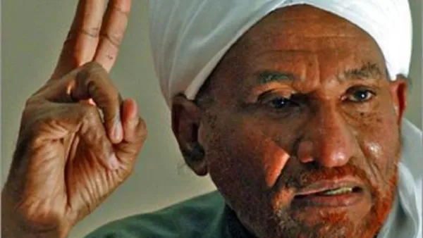 الصادق المهدي يؤكد ضرورة بحث كل الوسائل الممكنة التي يمكن أن تؤدي إلى حل استباقي وتجنب سفك الدماء