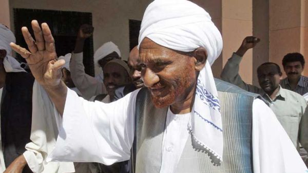 الصادق المهدي، زعيم حزب "الأمة" القومي