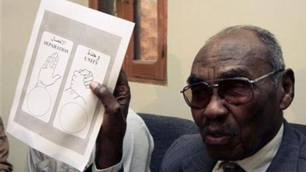محمد ابراهيم خليل رئيس مفوضية استفتاء جنوب السودان