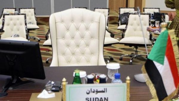 السودان اعلن الاحد انسحابه من القمة اثر خلاف حول مشاركة البشير