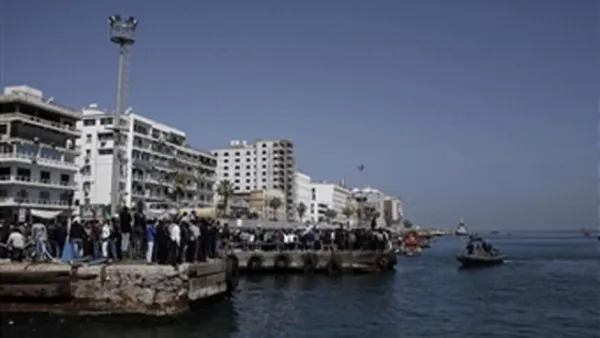 Talks with Egyptian officials on reducing the charges of Lebanese goods shipped by sea have made progress. (AFP/File)