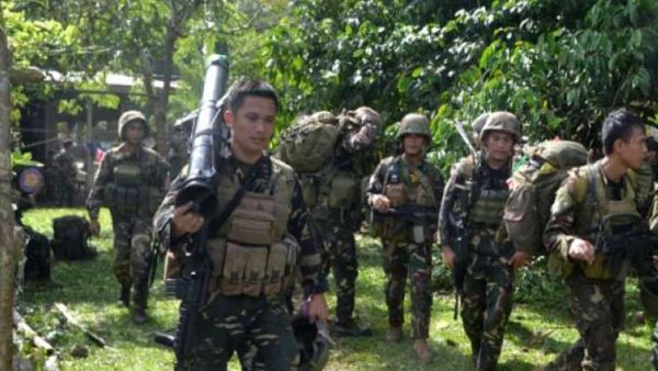 الجيش الفبليني يقتل 20 مسلحاً من جماعة "أبو سياف"