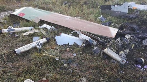 طائرة تجسس أخرى أطلقت صاروخا موجها دمر الطائرة التي سقطت 