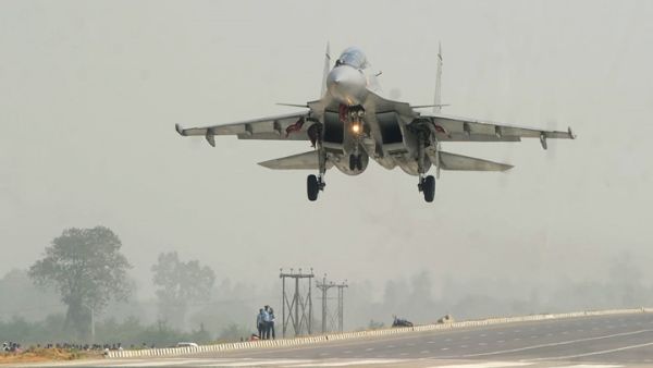 القاذفتين كانت تنفذان تحليقا تدريبيا دون ذخيرة على متنهما