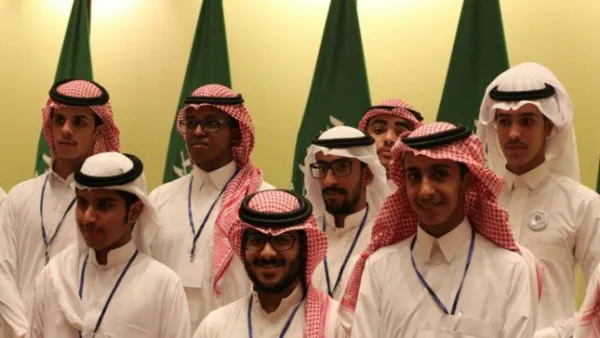 منح لقب «سفير الأمل» لمجموعة من الإعلاميين والفنانين؛ للتعريف بالمبادرات والتوعية باضطراب التوحد