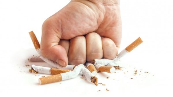 100 الف دولار لحملة لا للتدخين لعيون الماروق