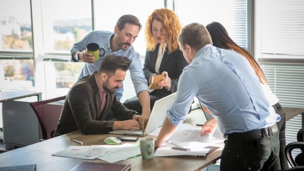 يتميّز برج الحوت بخياله الواسع حيث يساعده ذلك في الإبداع والإتقان في مجال عمله