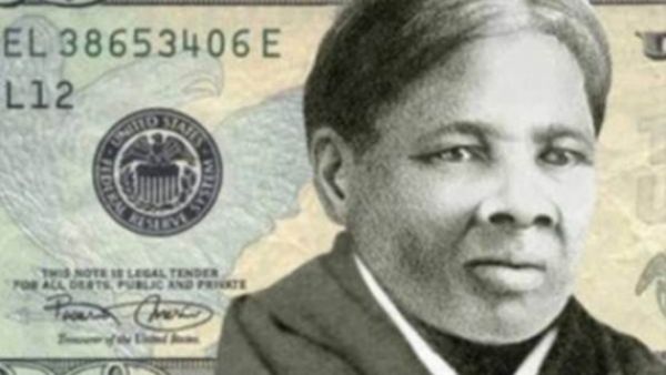 صورة امرأة سوداء على أوراق نقدية أميركية