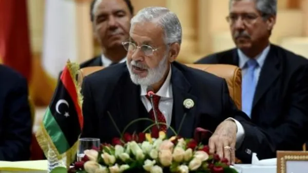وزير الخارجية الليبي الجديد محمد طاهر 
