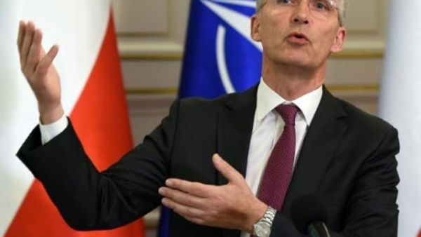 الامين العام لحلف شمال الاطلسي ينس ستولتنبرغ في وارسو
