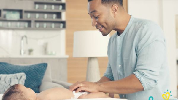 the family duo are back together to advertise the diaper brand  (Source: pampers / Youtube )