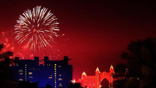 The spectacular fireworks over Atlantis, The Palm in Dubai. (Marwan Naamani / AFP)
