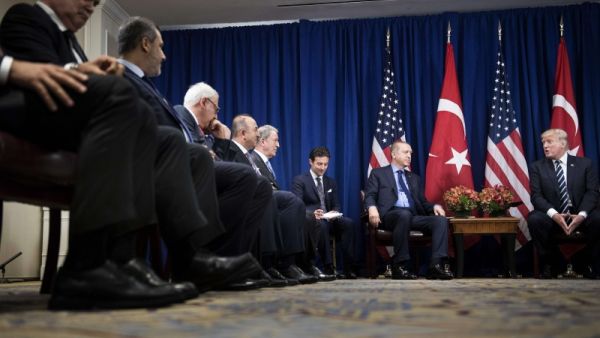 العقوبات الأميركية ورقة تخيير تركيا بين روسيا والغرب
