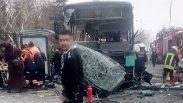 الهجوم يشبه تفجيرين وقعا الأسبوع الماضي خارج استاد لكرة القدم