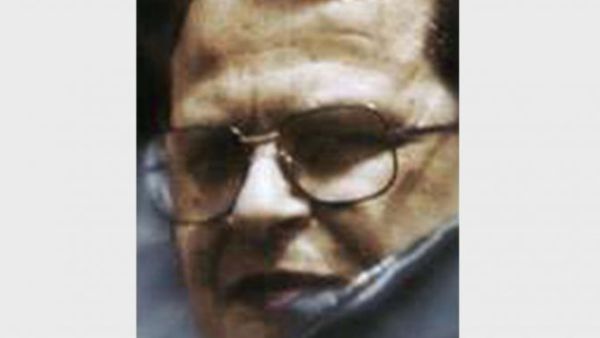 Only two photos are known to exist of the elusive intelligence chief General Toufik. One journalist said "if you see his face, this is the last time you see someone in your life." (Twitter)