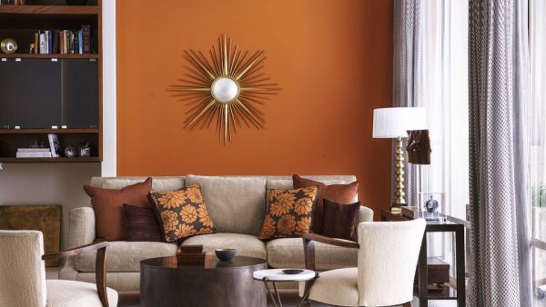 تدرجات مسحوق القرفة (البني المحمر) كلون يسيطر على المنزل العصري في الخريف تدرجات مسحوق القرفة (البني المحمر) كلون يسيطر على المنزل العصري في الخريف