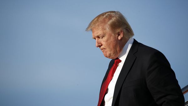 صحيفة كويتية: هذه مطالب ترامب الـ11 التي قُدمت لدول الخليج