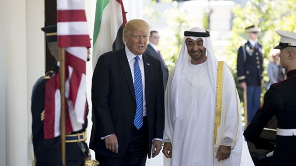 تعاون نادر مع التحقيقات قد يفتح بابا جديدا للمخاطر أمام إدارة ترامب 