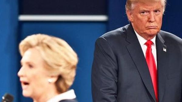 كلينتون تلقت مسبقا أسئلة المناظرات بحسب تسريبات لويكيليكس