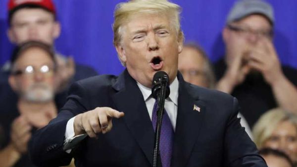  الرئيس الأمريكي دونالد ترامب 