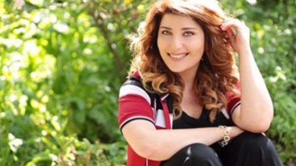 الممثلة التركية "شيبنام بوزوكلو