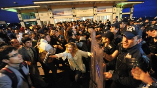 السجن ل244 متظاهرا تركيا مناهضا للحكومة
