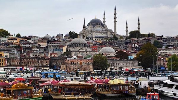 Leading investors from around the world are eager to invest in real estate properties in Turkey. (AFP/File) Leading investors from around the world are eager to invest in real estate properties in Turkey. (AFP/File)