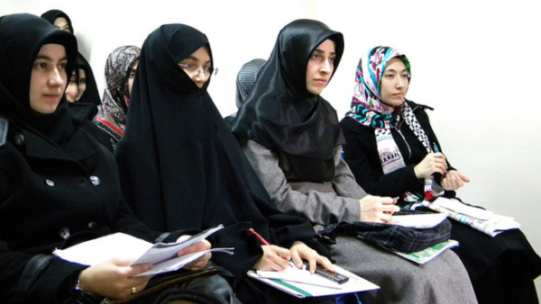 Arab unemployment is due to cultural and social factors, as well as economic ones. (File photo) 