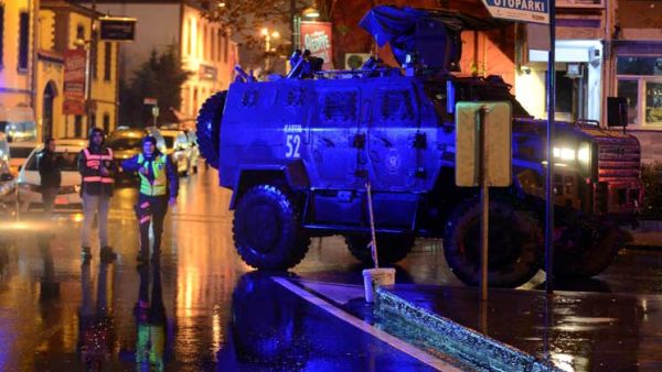 تركيا تبحث عن منفذ مجزرة الملهى الليلي في اسطنبول