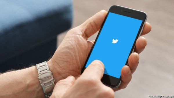 تويتر تتيح للشركات إعداد رسائل جاهزة للرد على المستخدمين