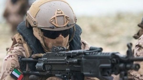  أقحم الخبيران في هذا السيناريو "المملكة العربية السعودية، وربما الإمارات العربية المتحدة أيضا".