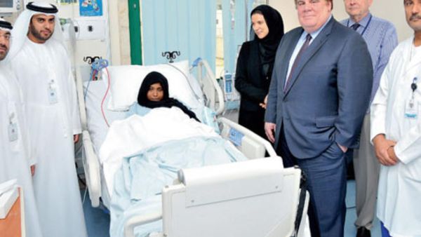Latifa Sai'ed with doctors after her successful surgery. Image from Khaleej Times. 