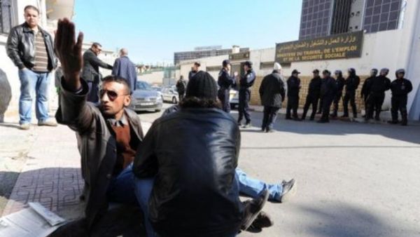 احتجاج للعاطلين عن العمل في الجزائر
