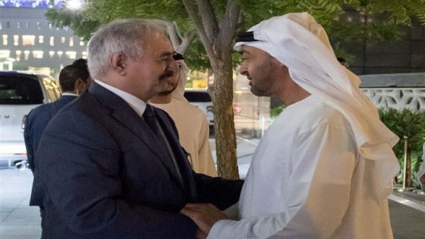 محمد بن زايد آل نهيان ولي عهد أبوظبي يلتقي المشير حفتر