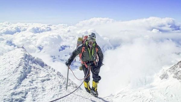 Mohammed bin Abdullah al-Thani reaches the summit of Denali in Alaska. (Twitter/Khaleej Times)