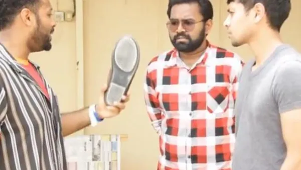 Image from the "Satwa Combat School" where students learn about proper methods to throw a shoe. [youtube]