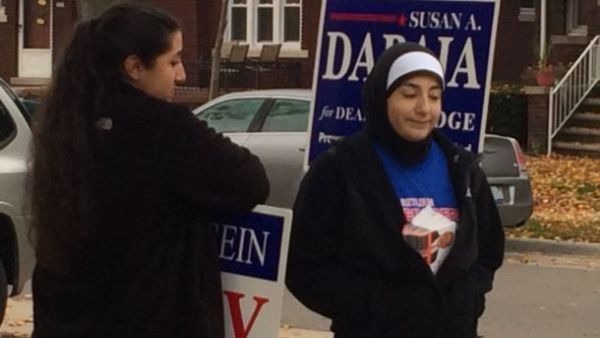 وسائل اعلام: كلينتون تفوز في 6 من 7 ولايات متأرجحة
