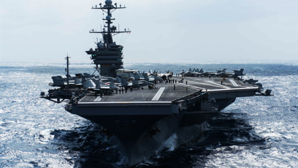 حاملة الطائرات الذرية "جون ستينيس"