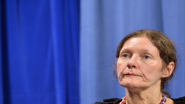 كريستين أسانج، والدة مؤسس منظمة ويكيليكس جوليان أسانج