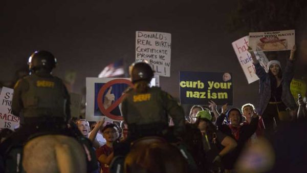 حقوقيون يحثون أمريكا على التنديد بالكراهية العنصرية