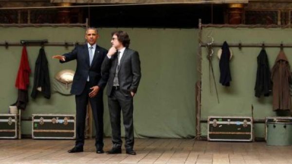  الرئيس الأمريكي باراك أوباما يزور مسرح جلوب