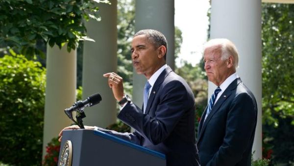 UNITED STATES, Washington : US President Barack Obama, with US Vice President Joe Biden, speaks on Syria in the Rose Garden at the White House in Washington on August 31, 2013. AFP PHOTO/Nicholas KAMM UNITED STATES, Washington : US President Barack Obama, with US Vice President Joe Biden, speaks on Syria in the Rose Garden at the White House in Washington on August 31, 2013. AFP PHOTO/Nicholas KAMM