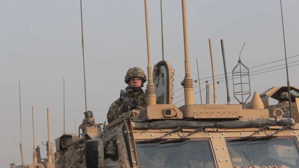 ترمب يجتمع مع "الأمن القومي" لحسم قرار بقاء أو سحب قواته من سوريا
