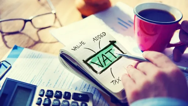 The new Value-Added Tax (VAT) will be implemented in Saudi Arabia from January 1 next year simultaneously with other GCC countries. (File photo)