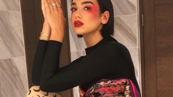 Dua Lipa has learned to be "more open" (Source: dualipa / Instagram ) 