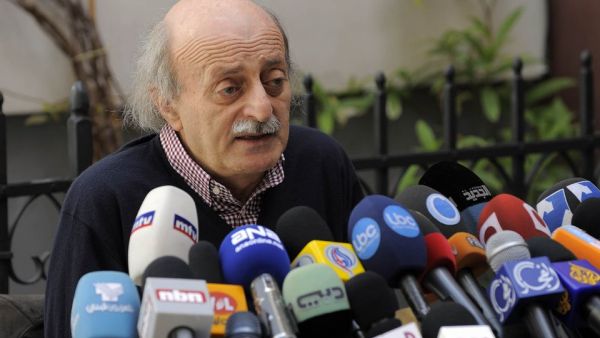 جنبلاط يتحدث بملفات عديدة بالشأن اللبناني.. هكذا استهدفوا بري
