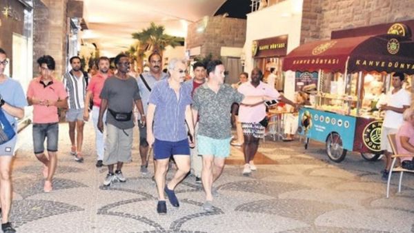 ثروة الوليد بن طلال تبلغ ثروته قرابة 32 مليار دولار 
