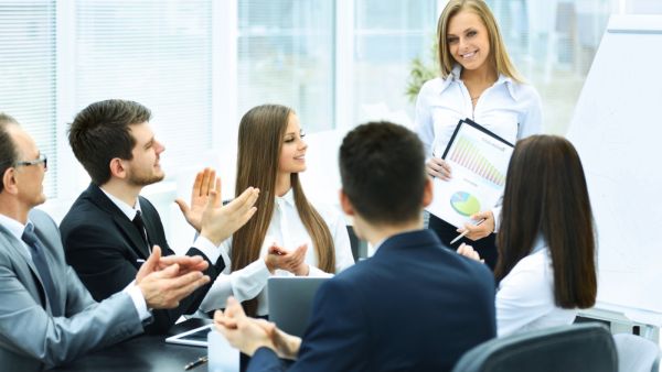 يتميز الجدي بحكمته وما يبذله من جهد للتعرف على الناس بعمق