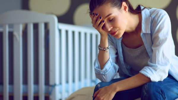بعض الأعراض تنذر بنقص الحديد، وهي الإرهاق المستمر وشحوب البشرة